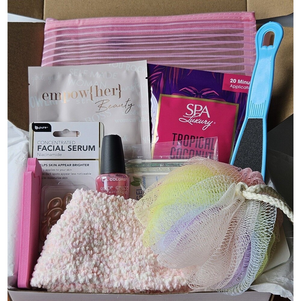 Light Pink Spa Self Care Gift Set Mixed Beauty Bundle Nail Tools Pouch Bath Pouf